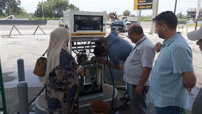 تموين الشرقية يحرر محاضر ضد محطات وقود ومخابز مخالفة بالحسينية