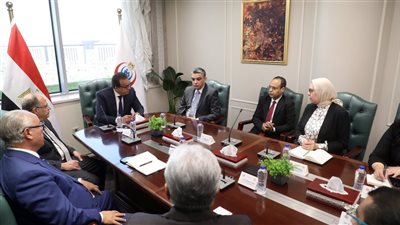 تعاون بين مصر والهند لتوطين صناعة علاج الأورام والأدوية الحيوية