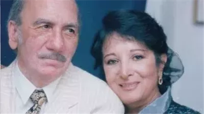 في ذكرى وفاة الكاتب محفوظ عبدالرحمن .. عشق المسرح وتزوج سميرة عبدالعزيز