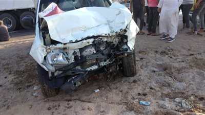 10 جرحى بحروق وكسور بحادث تصادم دراجة تروسيكل محملة بمادة كاوية بالبحيرة