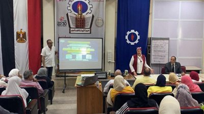 استعدادا للعام الجديد.. تعليم السويس يناقش القواعد المنظمة للبكالوريا المصرية 