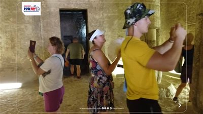 مع بدء الموسم السياحي.. وفود ألمانية ومجرية تزور المناطق الأثرية بالمنيا