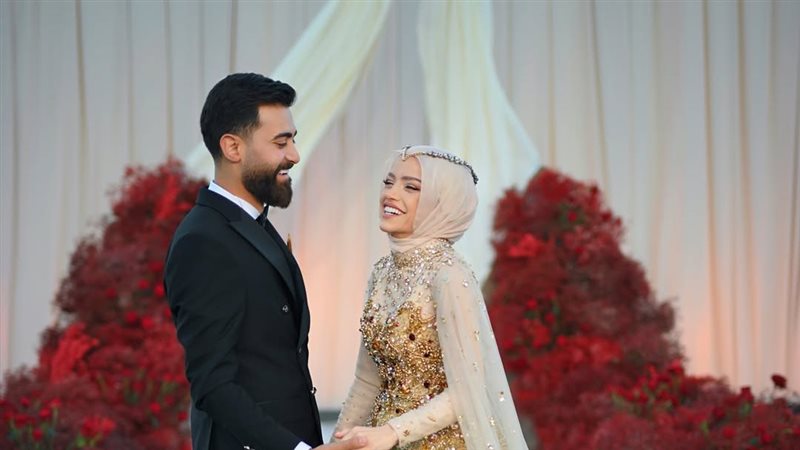 عبير الصغير وخطيبها