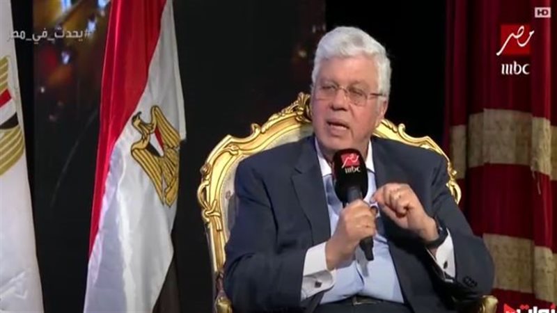 الدكتور أيمن عاشور،