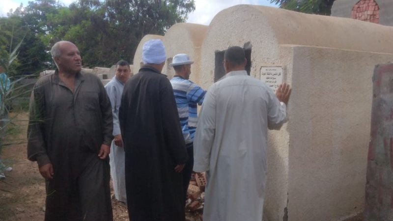 «وليد» أحد أقارب