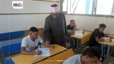 رئيس منطقة المنيا الأزهرية يتفقد امتحانات الدور الثاني للشهادة الثانوية