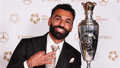 «بعد فوزه كأفضل لاعب».. حسام الدين حسين: محمد صلاح يصنع التاريخ