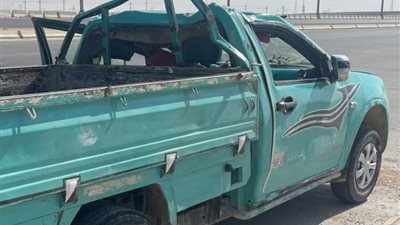 مصرع عامل وإصابة 16 في حادث انقلاب سيارة نقل بطريق السويس – القاهرة