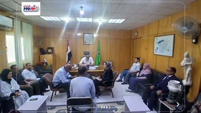 السكرتير العام بالفيوم يناقش العديد من الشكاوى والمطالب الجماهيرية بطامية 