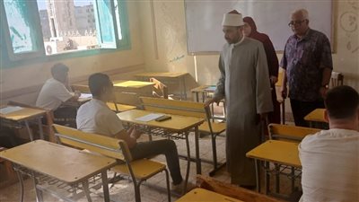 الثانوية الأزهرية 2025 دور ثان.. رئيس «مركزية القاهرة» يتفقد إدارة شرق