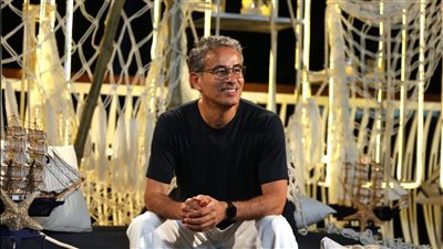 فيديو| محمد العبار: الطيبة وخفة الدم المصريين سر راحة الزائرين في مصر