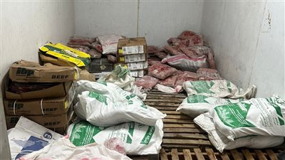 قبل بيعها للمواطنين.. ضبط طن لحوم فاسدة في حملة مكبرة بأسيوط