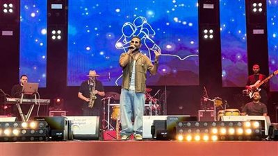 الجمهور احتفل بعيد ميلاده.. أحمد سعد يتألق في مهرجان الشواطئ بالمغرب 