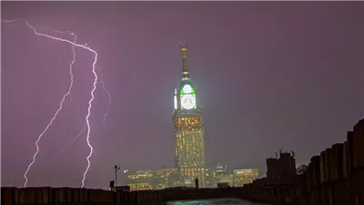 المركز السعودي للأرصاد: امطار غزيرة ورعدية على مكة والمدينة المنورة