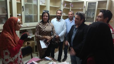 جولة تفقدية لمدير فرع بني سويف للتأمين الصحي بعيادة بني سويف الشاملة