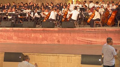 أوكسترا القاهرة السيمفوني يشعل أجواء مهرجان القلعة بعرض تمثيلي |صور