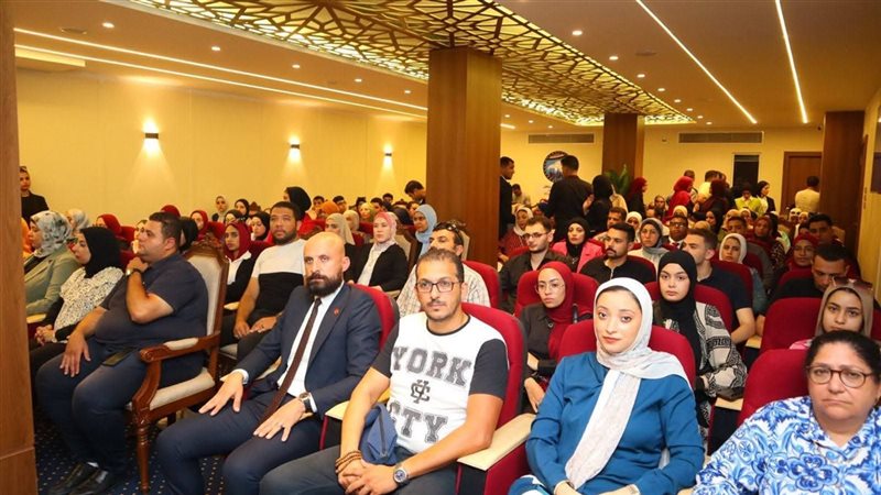 جانب من الندوه