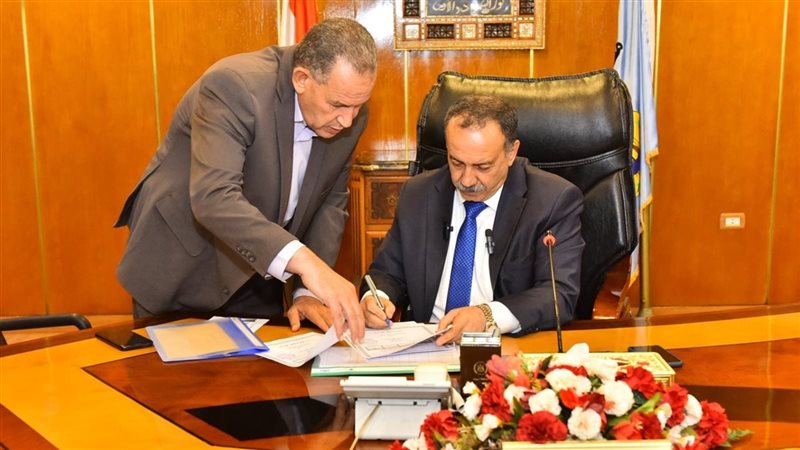 محافظ أسيوط