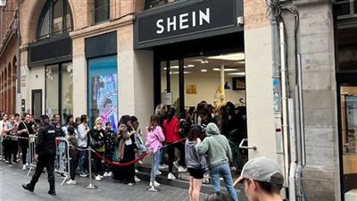 علامة الأزياء 