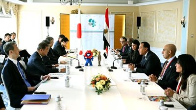  رئيس وزراء اليابان يعرب عن دعمه لأي شركة يابانية ترغب بالاستثماربقناة السويس