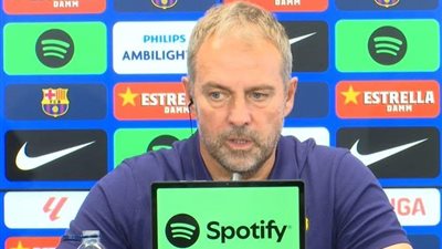 كاسادو مستمر في برشلونة وفليك يؤكد حاجته لجميع اللاعبين هذا الموسم