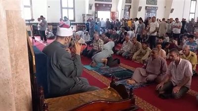 وسط إقبال كبير.. أنوار التلاوة تعم مساجد بورسعيد بمقارئ الجمهور