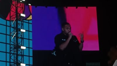 ناصر وكين يشعلان أجواء حفل ويجز بأغنية 