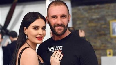 من عامة لخاصة .. بعد تعرضه لانتقادات شديدة زوج سيرين عبدالنور يغلق صفحته 