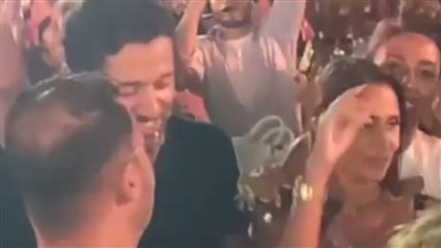 مع السلامة باي باي .. دينا الشربيني تغني مع روبي في وجود كريم محمود عبد العزيز