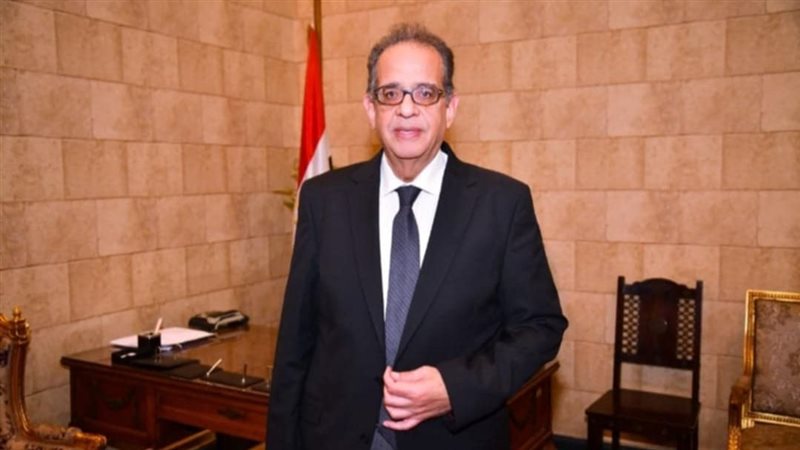 طارق عبد العزيز