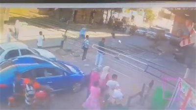 تفاعل واسع بعد إنقاذ شاب من الدهس في بني سويف.. 