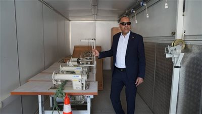  وزير العمل يتفقد وحدتى تدريب مهني متنقلة قبل انطلاقهما غداً في قرى الغربية 