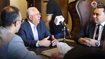 بحضور محمد إبراهيم.. السيد القصير في زيارة خاصة لموقع 