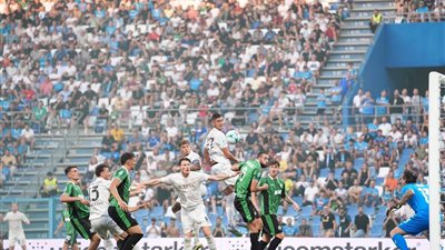 «دي بروين» يقود نابولي للانتصار الأول في الدوري الإيطالي على حساب ساسولو