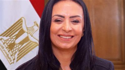 بعد ترند «طفلة الشيبسي».. وزيرة التضامن: «ارحموا أطفالنا من الجري وراء الترند»