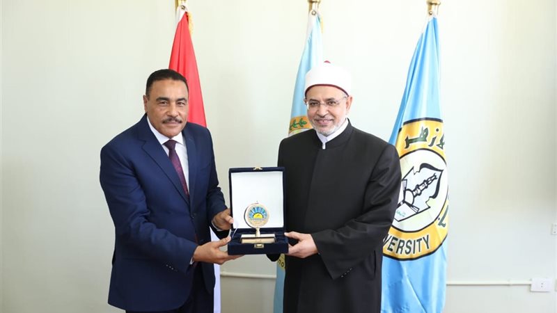 رئيس جامعة الأزهر