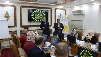 انطلاق  البرنامج التدريبي لإعداد قيادات المراكز البحثية بـ