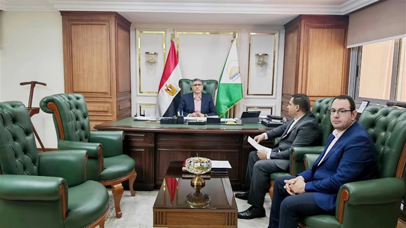 محافظ الجيزة يستقبل