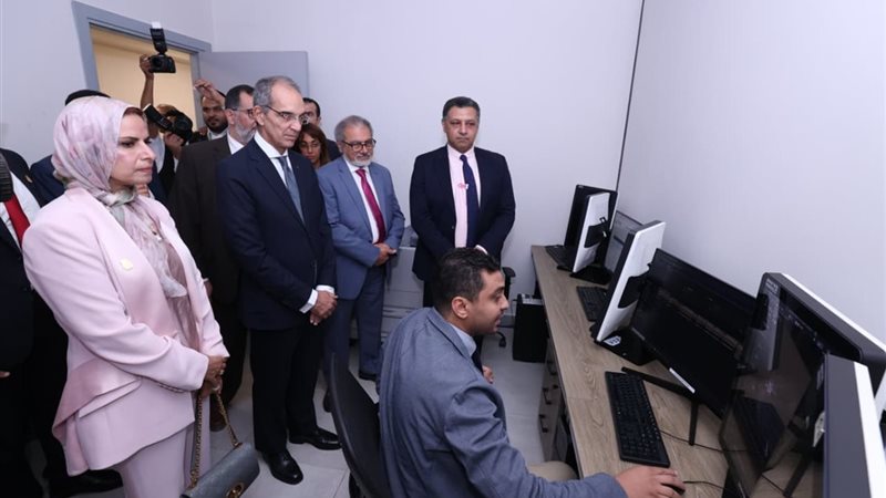 جانب من إطلاق المنصة