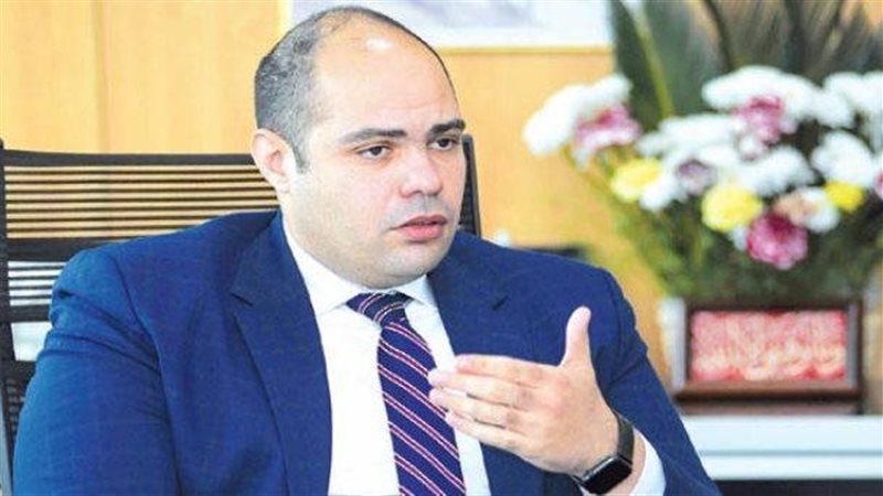 الدكتور محمود ممتاز