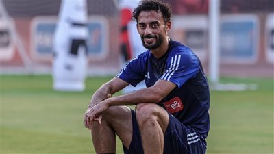قبل مواجهة غزل المحلة.. أحمد عبد القادر ينهي برنامجه في الأهلي