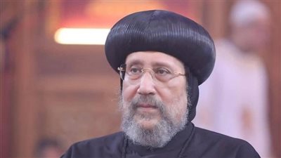 الأنبا إرميا يُهنىء الدكتور مصطفى عبدالغني بتكليفه منسقا عاما لبيت العائلة