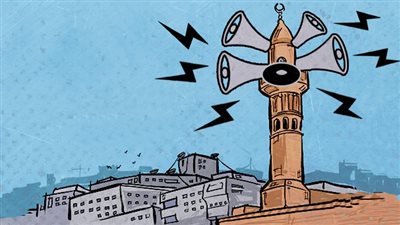 ما حكم قراءة القرآن من خلال مكبر الصوت قبل صلاة الفجر والجمعة؟