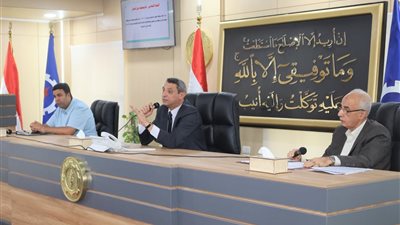 تعزيز التواصل مع المواطنين والأحزاب السياسية عبر المراكز التكنولوجية في السويس