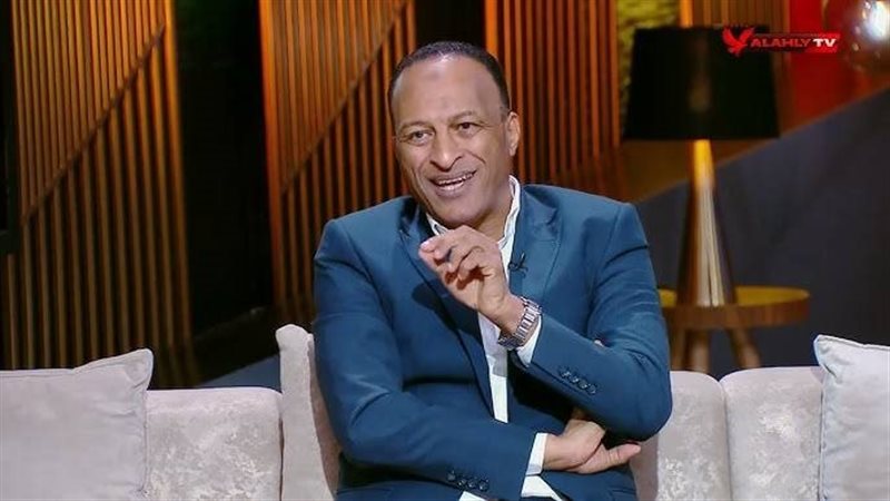 أسامة عرابي نجم الأهلي