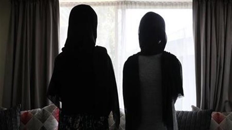 ظهور المرأة أمام
