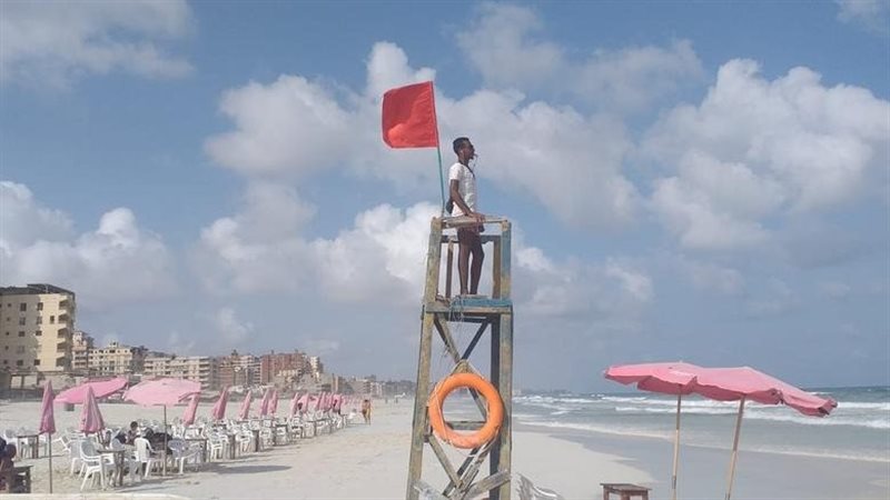رفع الرايات الحمراء