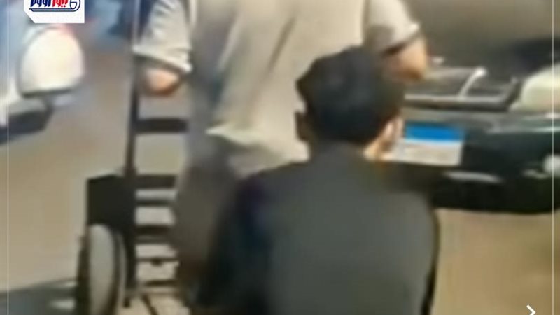 الأمن يفحص فيديو