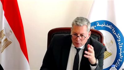 وزير البترول يشهد توقيع مذكرة تفاهم لحفر خمس آبار جديدة للغاز بالبحر المتوسط