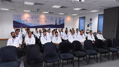 منح تدريبية مجانية للشباب في مجال الخدمات البترولية بتنظيم وزارة العمل